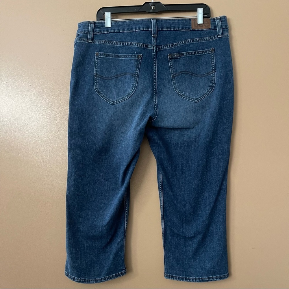 Lee mid rise capri size 18 - Picture 4 of 5